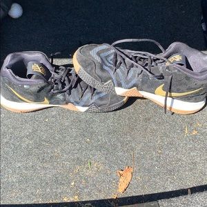 Men’s Basketball Shoes
